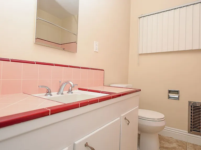 501 W G St #633-N-623 — Photo 22