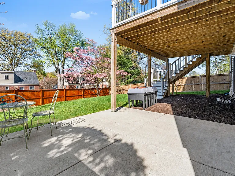 6806 Farragut Ave — Photo 50