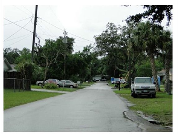 4th image of 10707 N Hartts Dr