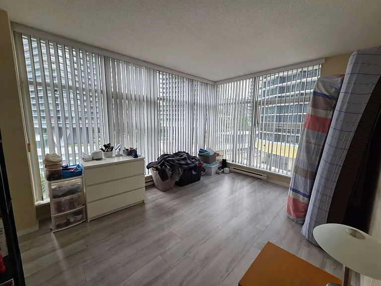 2289 Yukon Cres #1203 — Photo 13