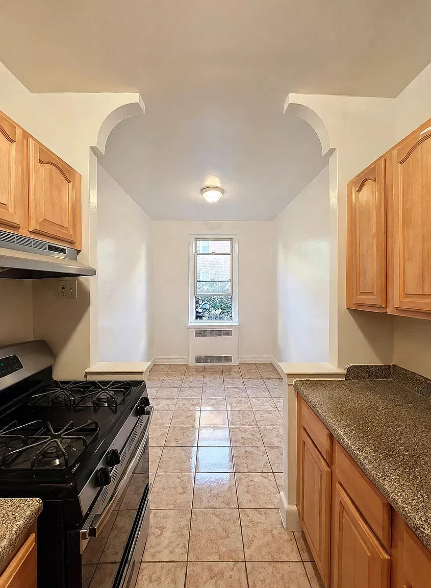 1730 East 18th Street — Photo 2