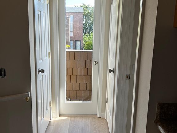 5th image of 120 Everson St