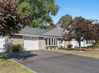 21 Hahn Ave, Rochelle Park, NJ 07662