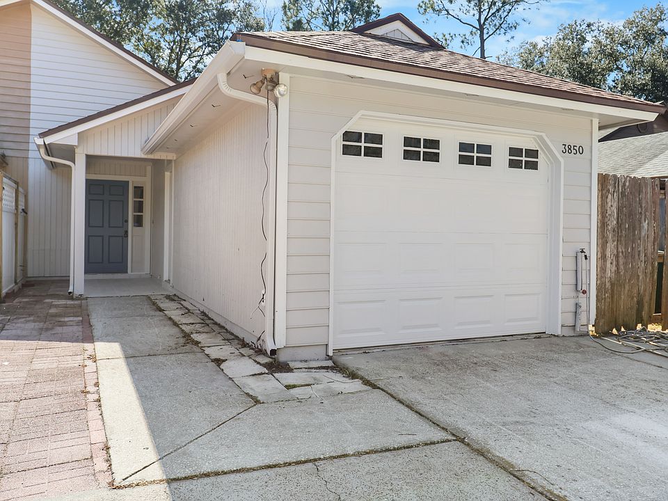 1st image of 3850 Windridge Ct #1