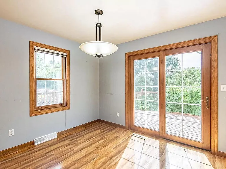 N48W16103 Lone Oak Ln — Photo 32