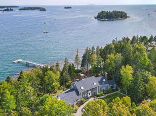 190 Scraggle Point Rd, Spruce Head, ME 04859