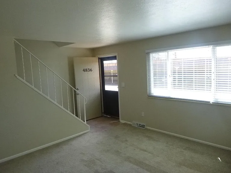 4836 E Hinsdale Pl — Photo 6