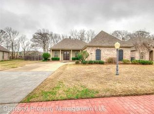 768 Dumaine Dr, Bossier City, LA 71111