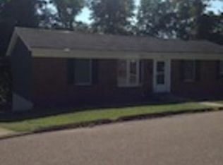 240 Sleepy Hollow Dr, Barnesville, OH 43713