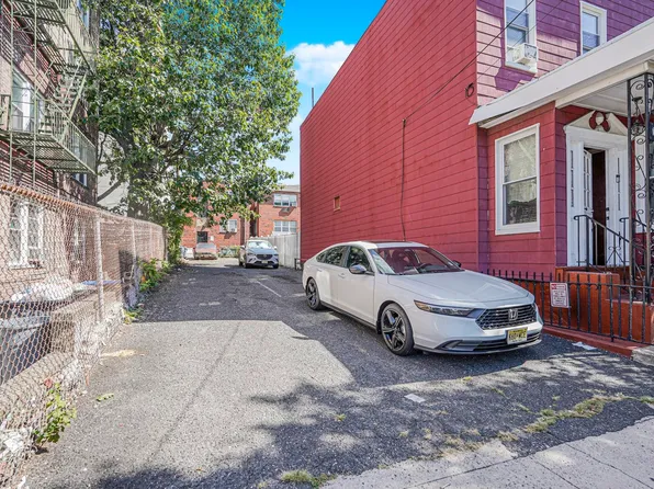 83 68th Street image 11 of 16