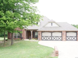 21970 S Amber Dr, Claremore, OK 74019