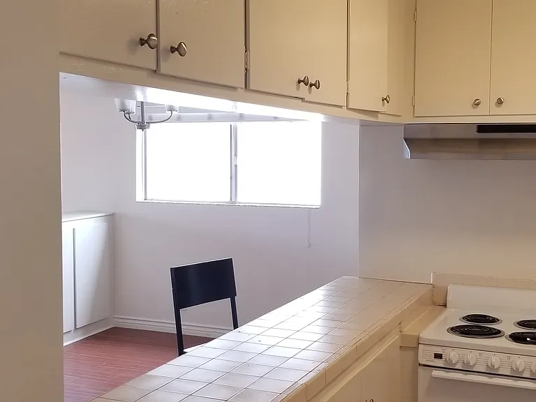 2622 4th St #12 — Photo 5