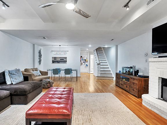 5th image of 139 E 36th St APT 1