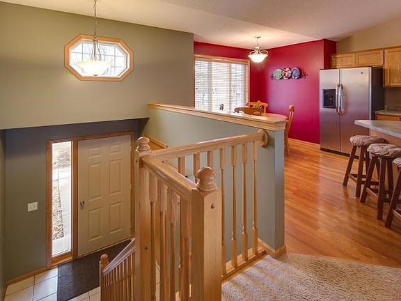 2nd image of 10598 Able St NE