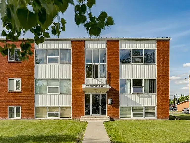 233 Bradbrooke Dr #13 — Photo 17