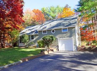 3 Nursery Rd, Melville, NY 11747