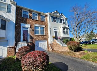 117 Jordache Ln, Spencerport, NY