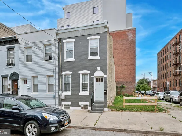 2440 Jasper St, Philadelphia, PA 19125