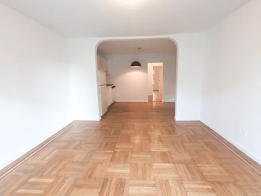 Rented by REAL New York | media 11