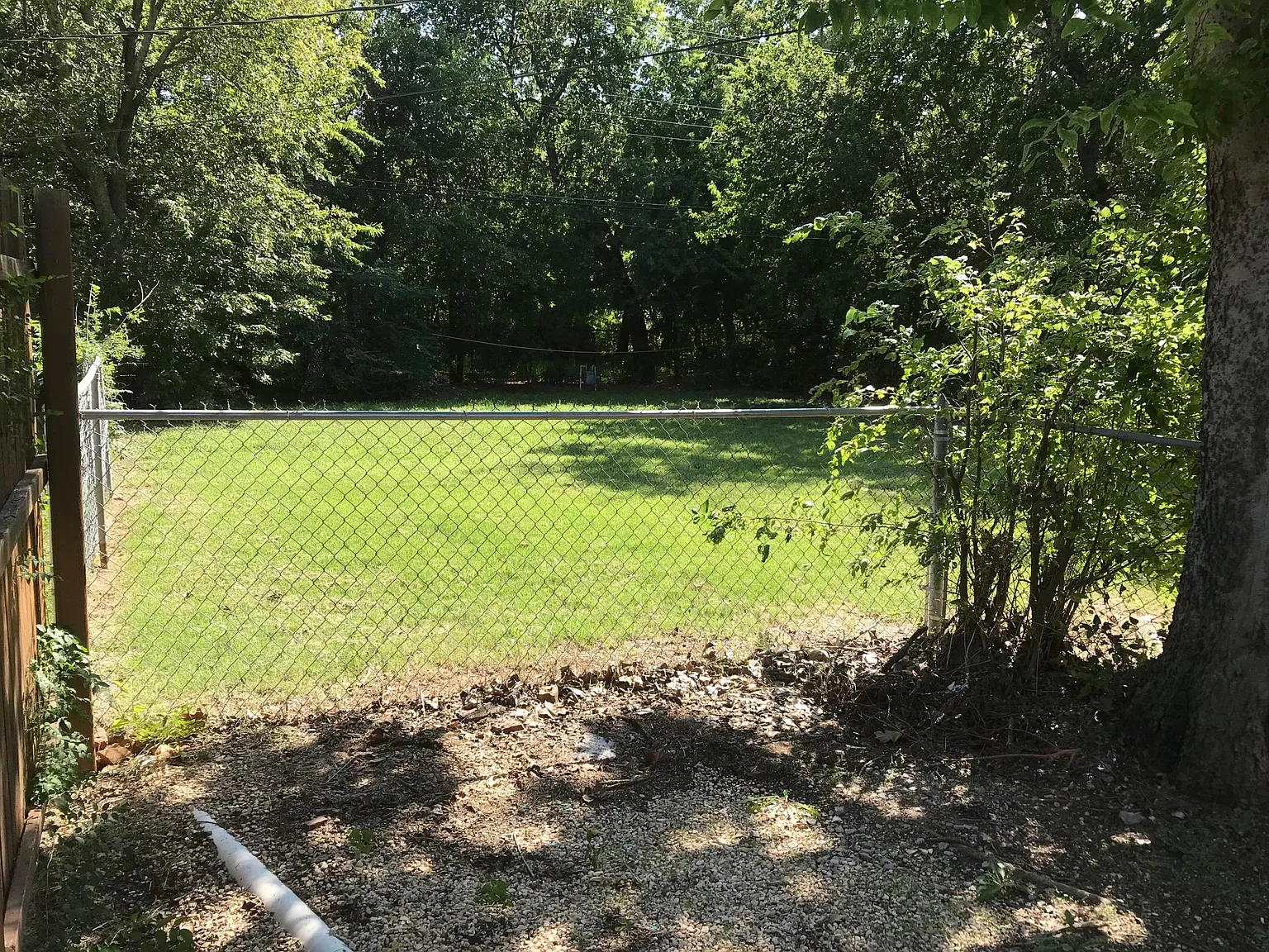 2 bed, 1064 sqft, $880 — Photo 2