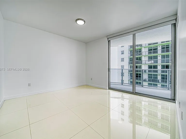 488 NE 18th St #2002 — Photo 14
