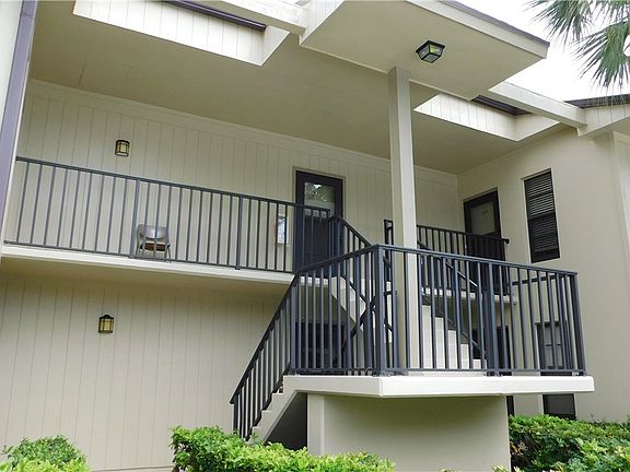 4th image of 14 Plantation Dr APT 205