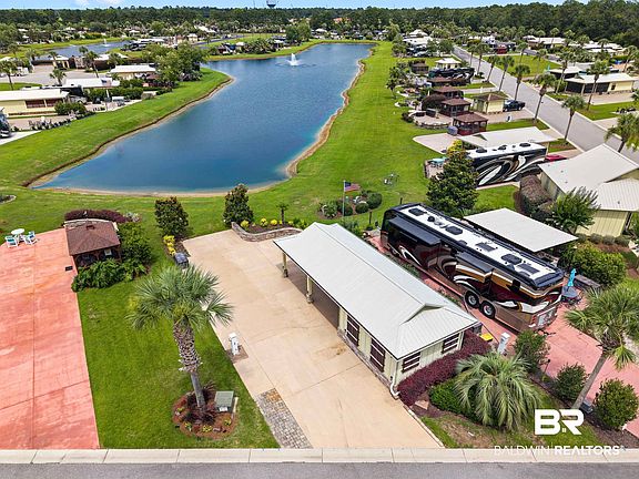 3rd image of 497 Portofino Loop