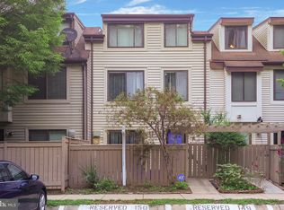 10028 Forest View Pl, Gaithersburg, MD 20886