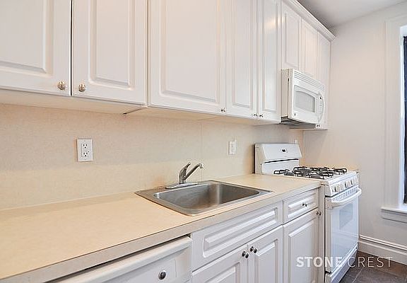 3rd image of 521 W 122nd St #44R