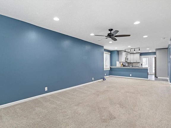 5th image of 2423 Avenue F