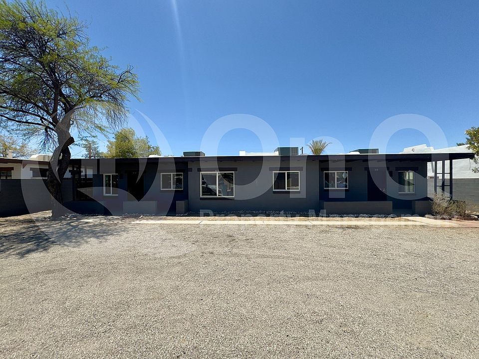 1st image of 917 N Columbus Blvd