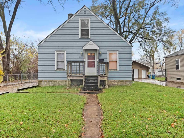 2430 81st St, Highland, IN 46322