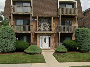 14755 Kenton Ave APT 2C, Midlothian, IL 60445