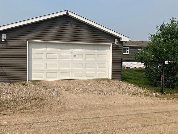 3rd image of 1205 3rd STREET W