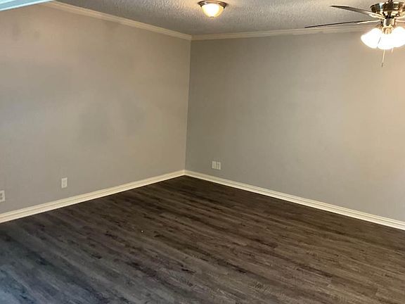 4th image of 2417 Moreland Dr #1