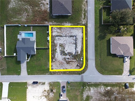 4th image of 1914 NW 20th Ter