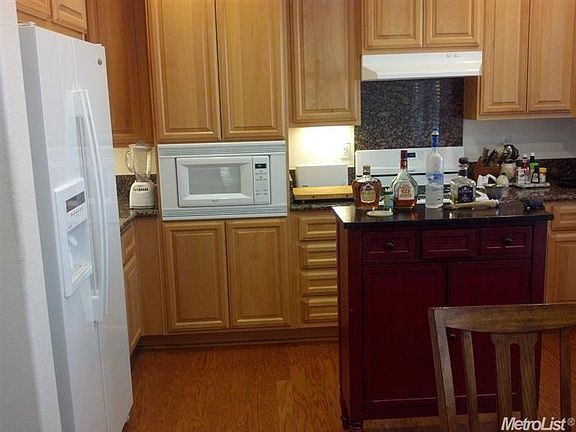 4th image of 1432 Marseille Ln