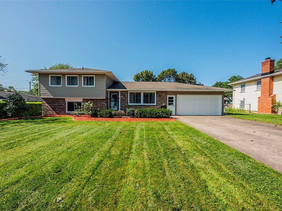 1st image of 585 Meadowbriar Rd