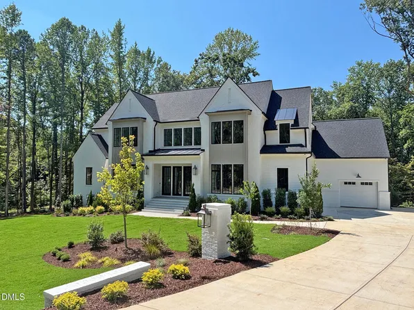 6477 Sanctuary Falls Dr, Raleigh, NC 27614