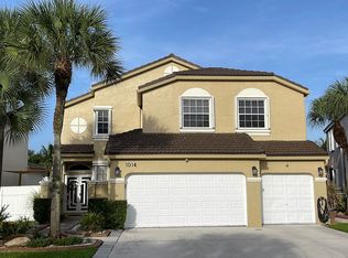 1014 NW 156th Ave, Pembroke Pines, FL 33028