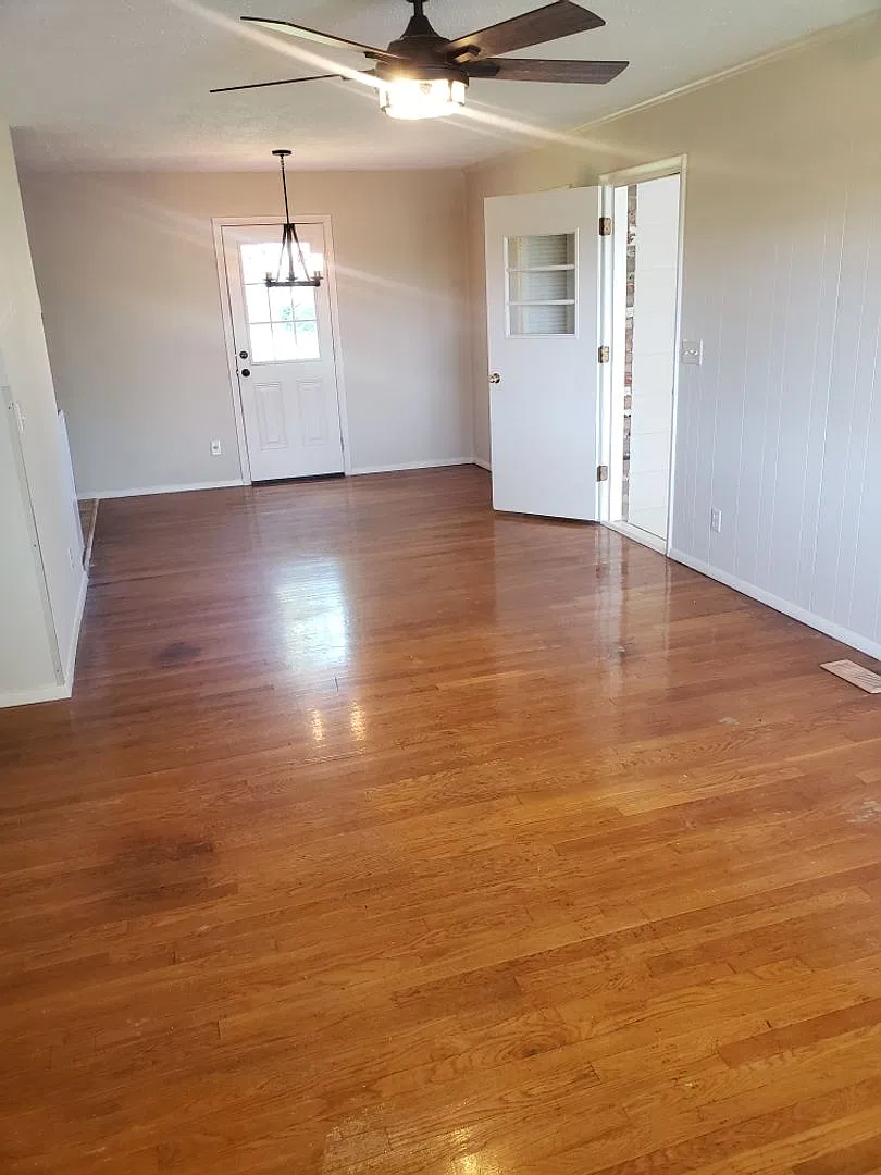 3 Bedroom / 1.5 Bath Home Johnson City TN — Photo 4