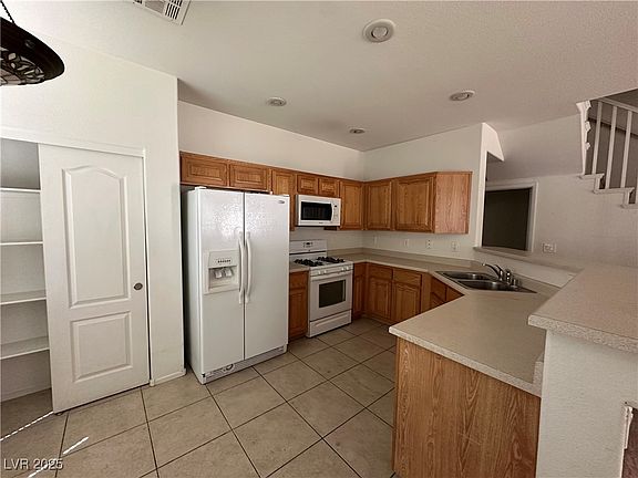 5th image of 4830 Double Down Dr Unit 102