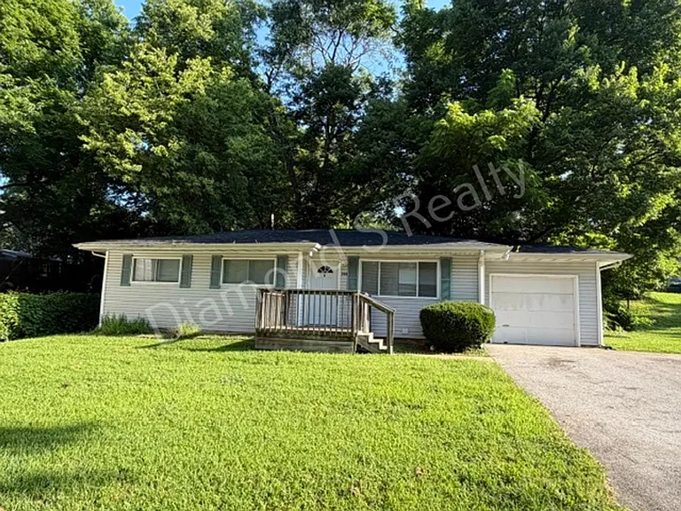 2930 E Lolo Trl — Photo 3