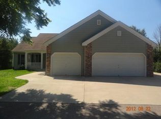 97 E Bluff St, Palmyra, WI 53156
