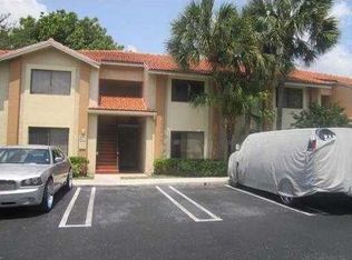 3202 Coral Lake Ln, Coral Springs, FL 33065