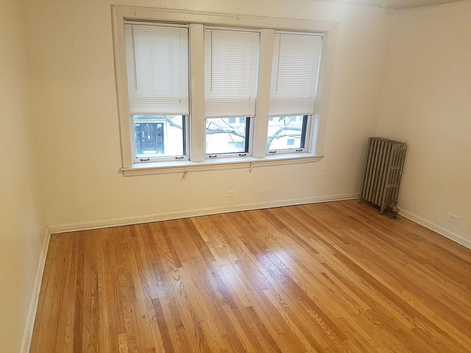 Living room.