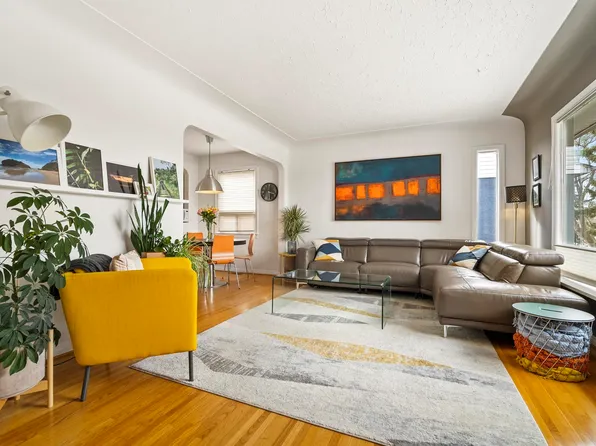 13519 A Ave #110, Edmonton, AB T5M 2M8