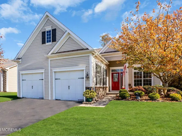 189 W Renaissance Boulevard, Farmingdale, NJ 07727