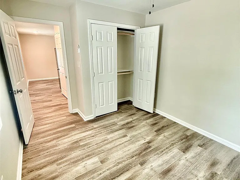324 W Main Hwy — Photo 7