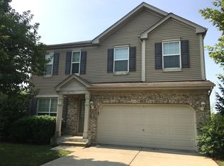 413 Glacier Dr, Streamwood, IL